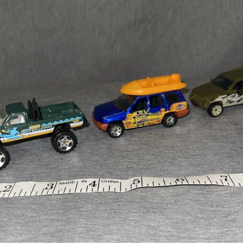 Lot Of 3 Matchbox Car Toy Chevy K-1500, Mud Splash Jeep Liberty, Grand Cherokee